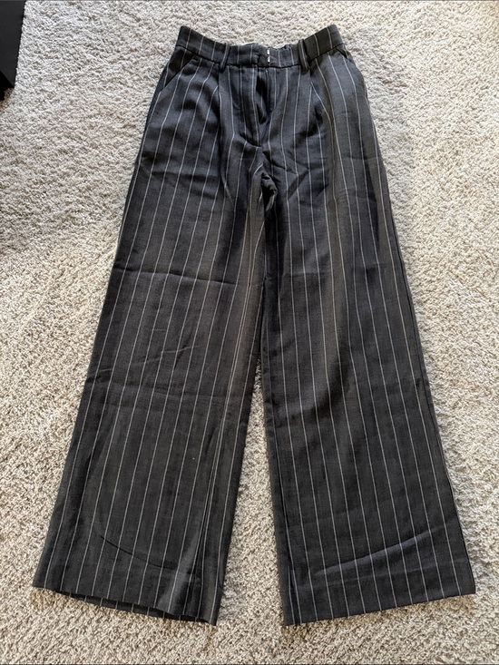 Abercrombie & Fitch Pants - Abercrombie and Fitch grey Pinstripe Wide-Leg Pants